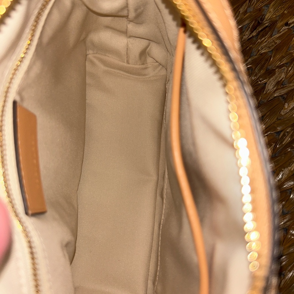 Tory Burch McGraw Stripe Crossbody Purse - Picture 5 of 9